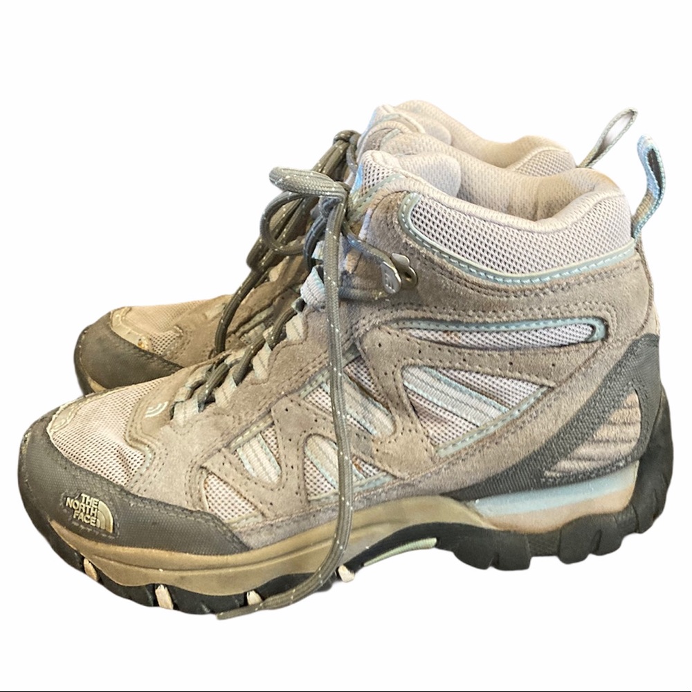 NORTH FACE sz7.5 HEDGEHOG GORTEX/waterproof